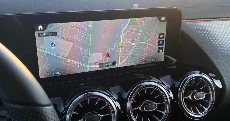 Mercedes-Benz EQA cena 264900 przebieg: 8500, rok produkcji 2023 z Pieniężno małe 191